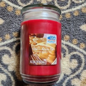 🎈2/$15 Warm apple pie 20 oz candle